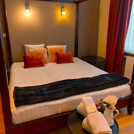 Mezonvin Hotel